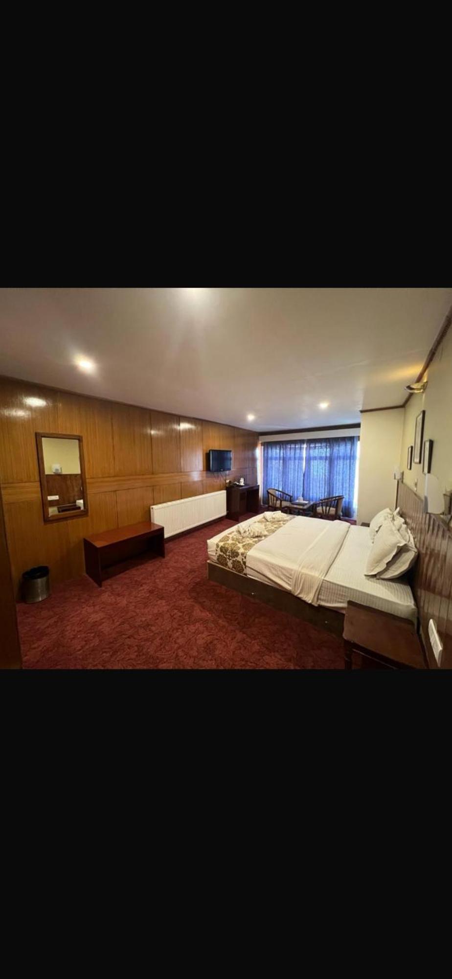 The Pangong Hotel Лех Екстериор снимка